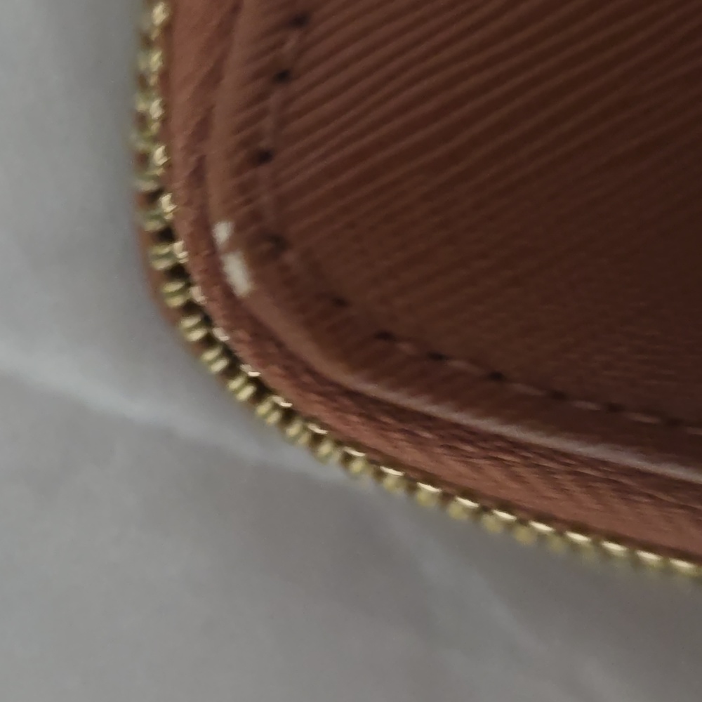 Steve Madden Tan Wallet with Gold Detail - Picture 7 of 9